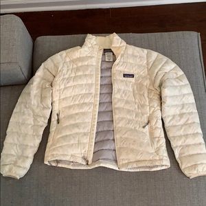 Women’s Light Weight Patagonia Down Jacket